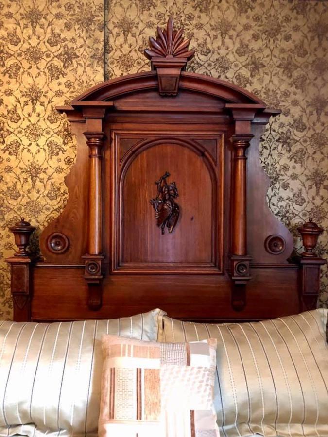 Chrysler House Bed & Breakfast Gananoque Bagian luar foto
